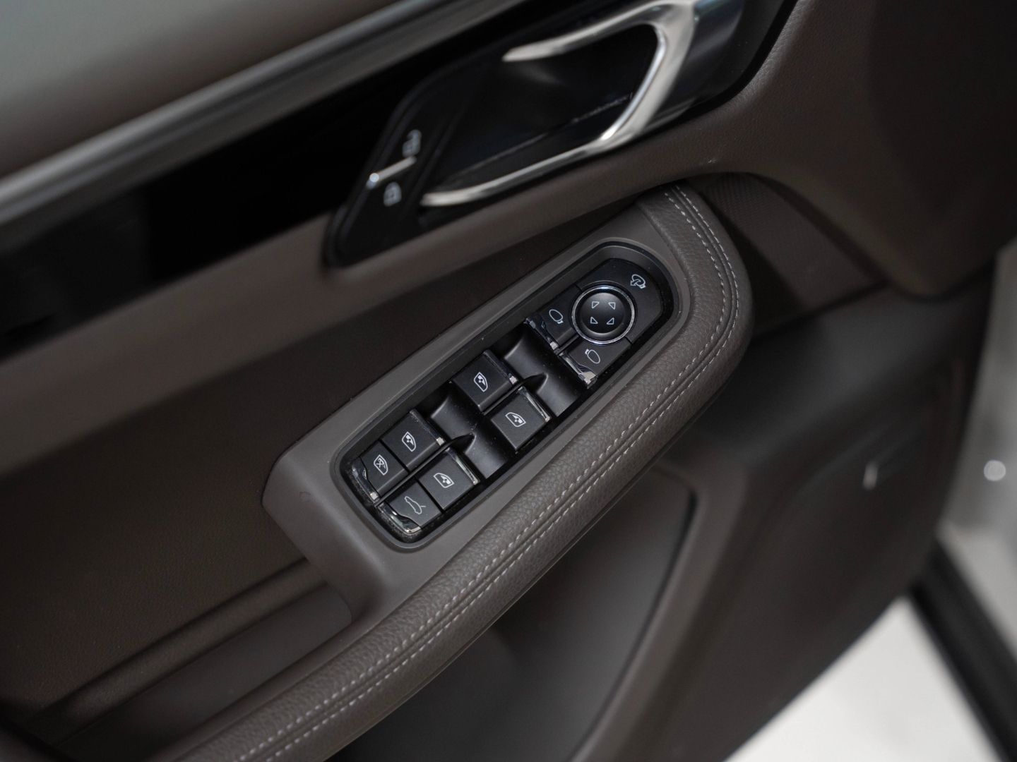 Porsche Macan S Sportabgasanlage BOSE Apple CarPlay foto 19