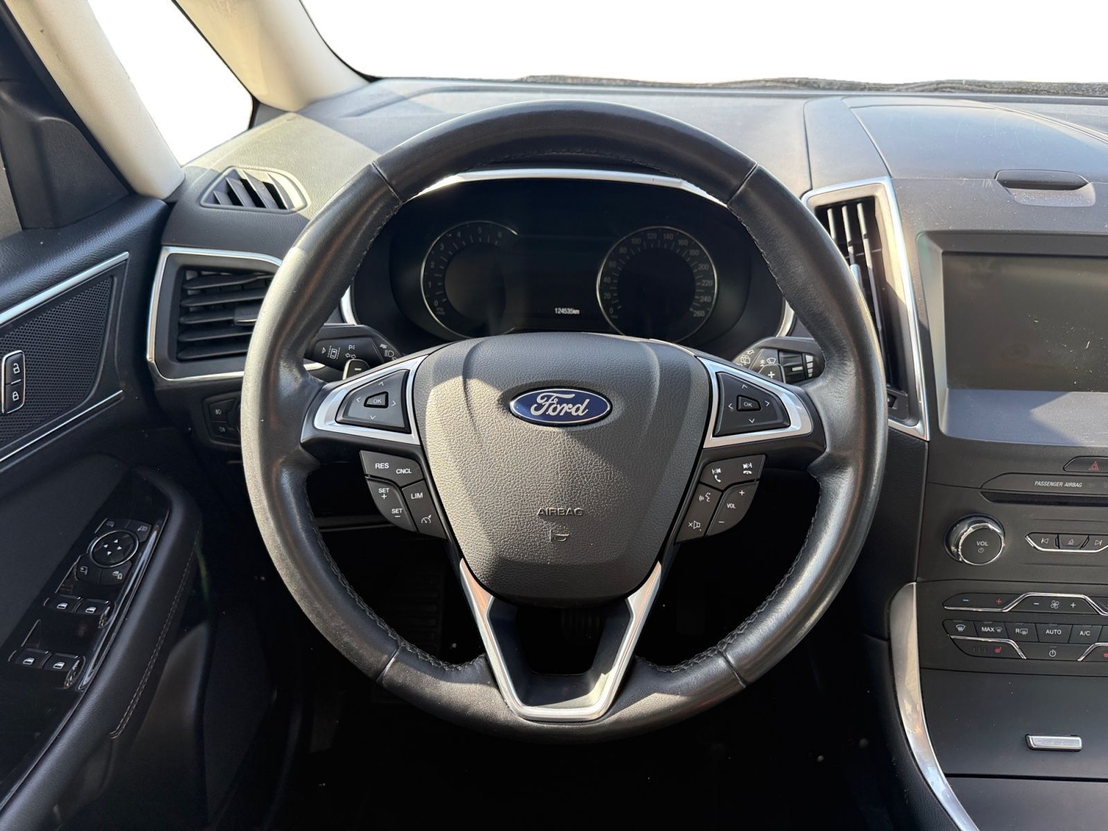 Fahrzeugabbildung Ford Galaxy 2.0 EcoBlue Titanium DAB 3-ZONEN TEMPO