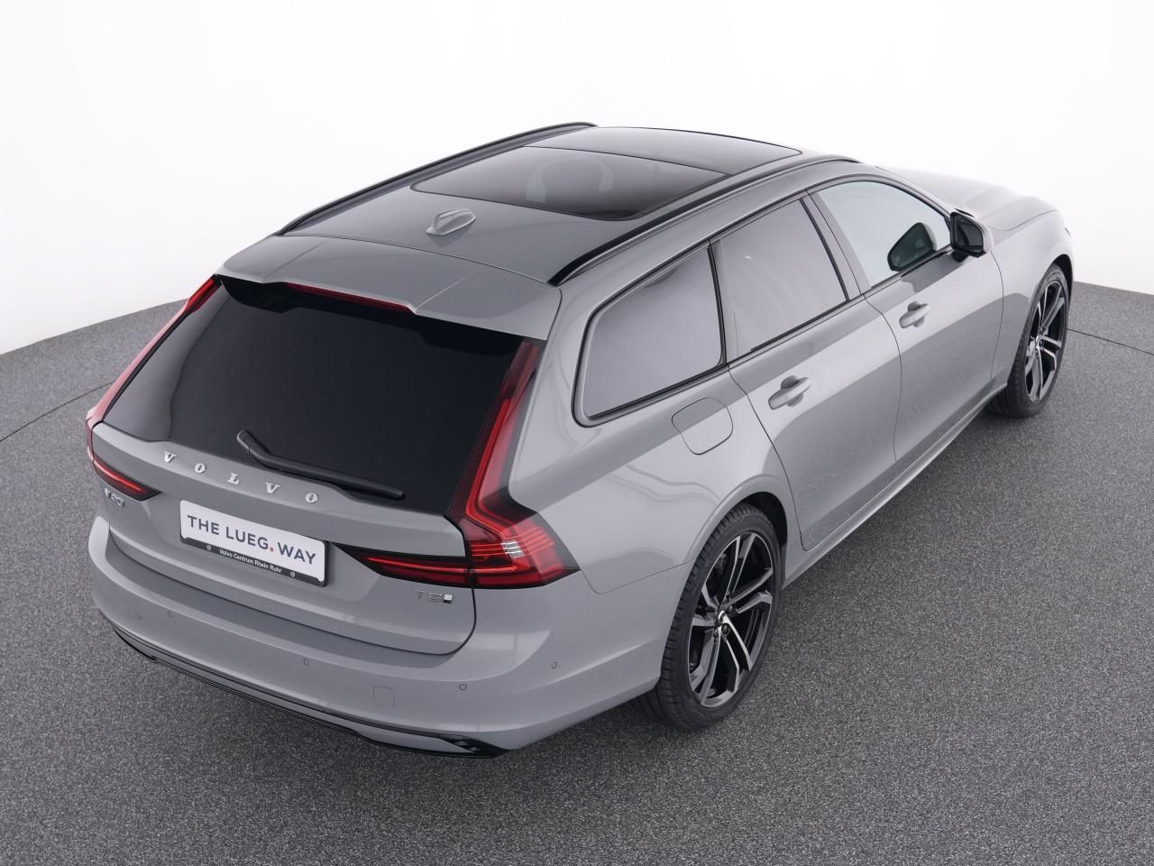 Volvo V90 T8 Recharge UltraDark+Pano+B&W+HUD+ foto 19