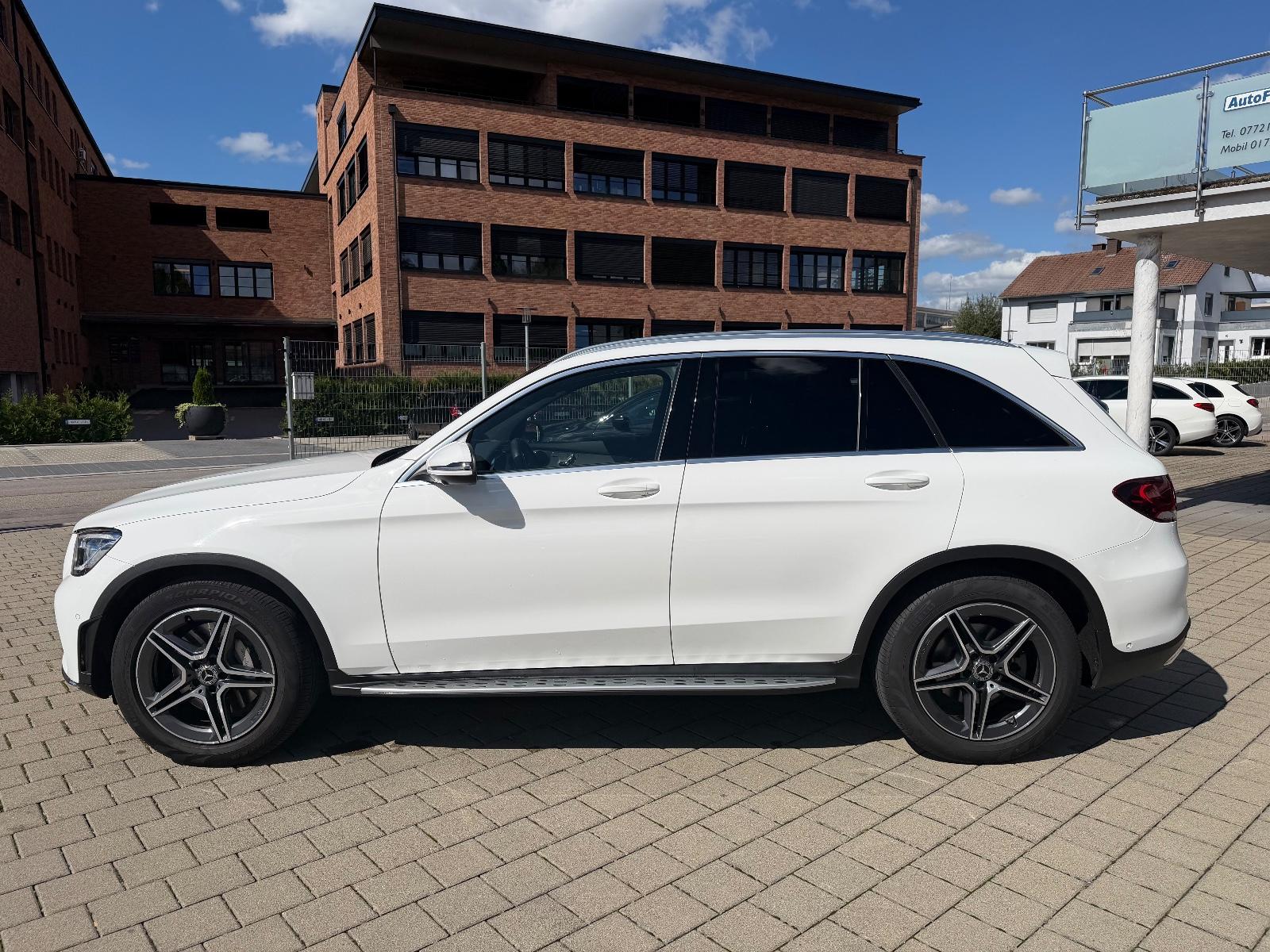 Mercedes-Benz GLC 300d 4Matic*AMG*AHK*Pano*Memory*Distr*360°