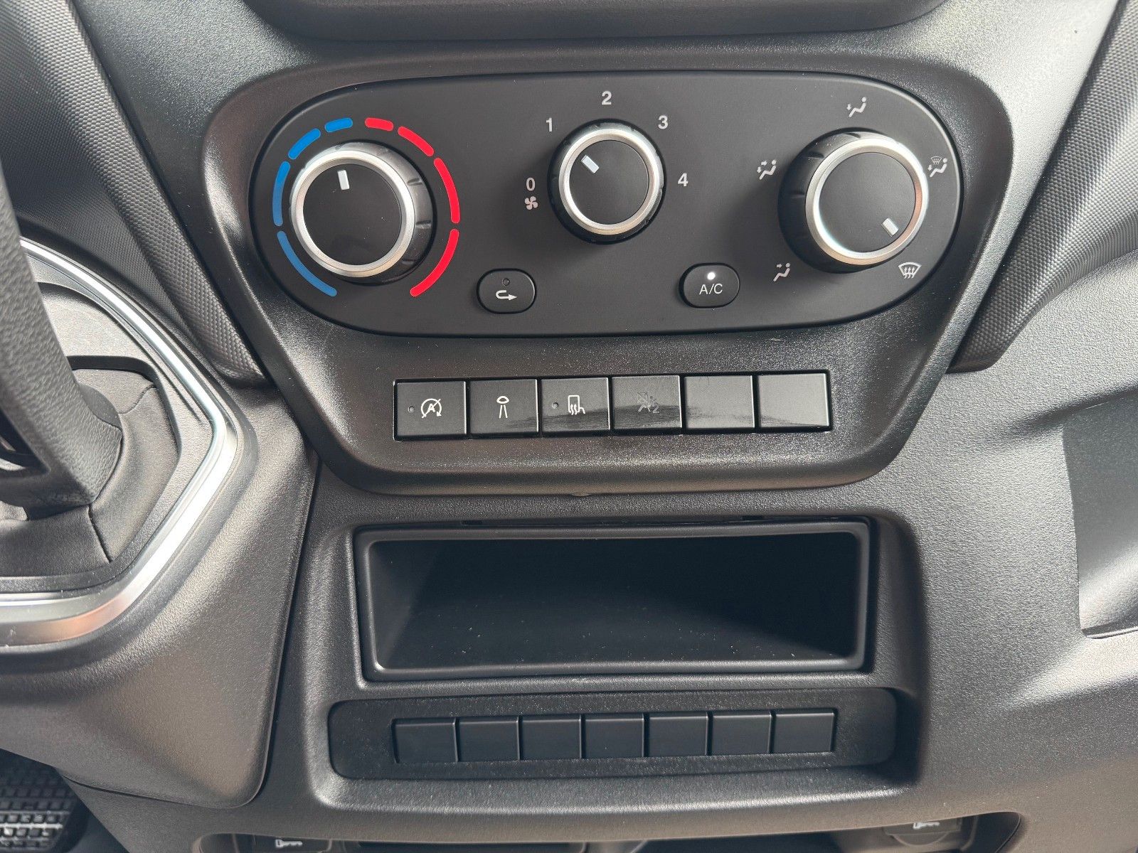 Fahrzeugabbildung Iveco Daily 35S14 A8 *R4.100mm*Automatik*Kamera*SPIER*