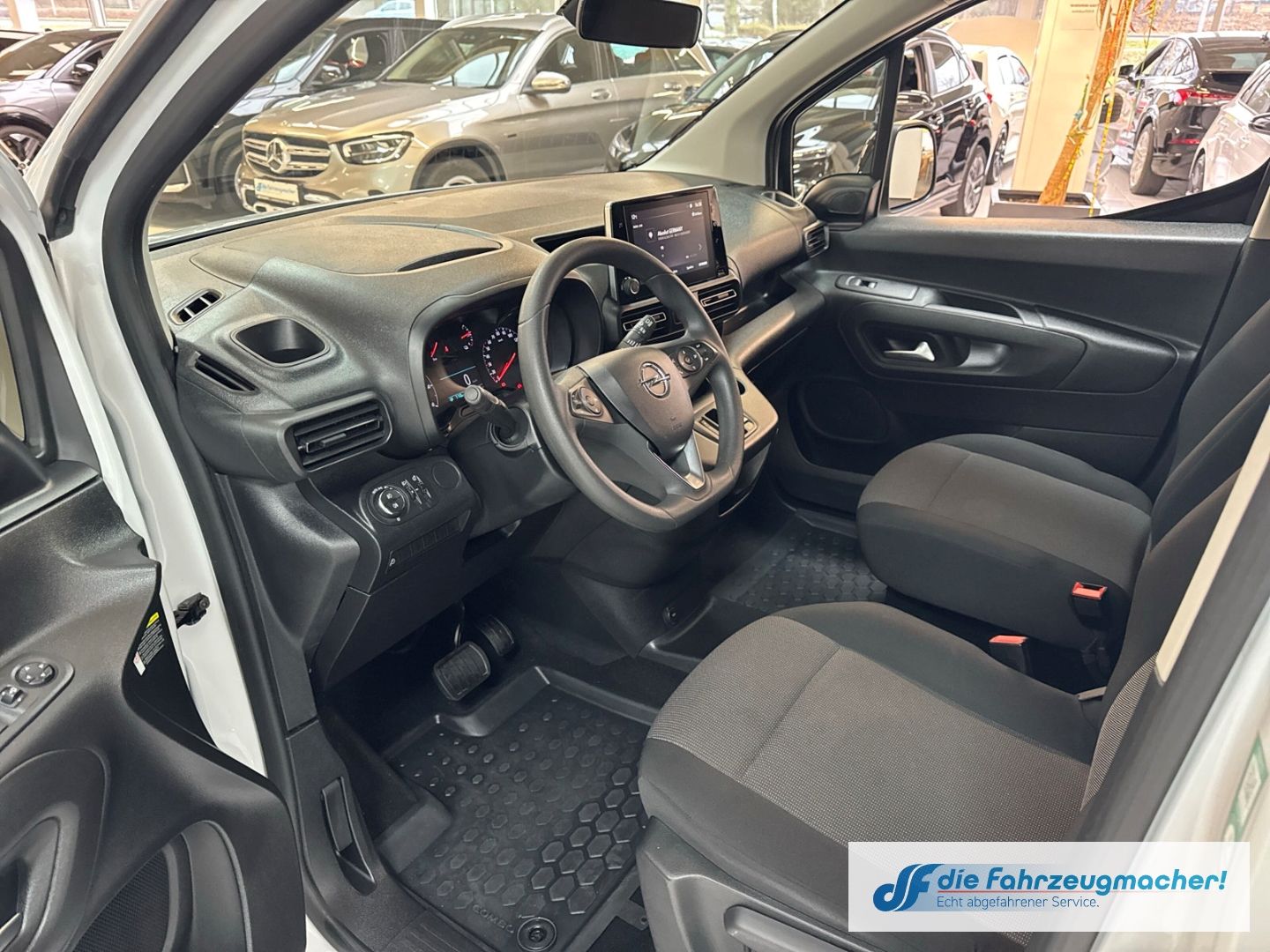 Fahrzeugabbildung Opel Combo E Cargo - e Edition XL Apple CarPlay Andro