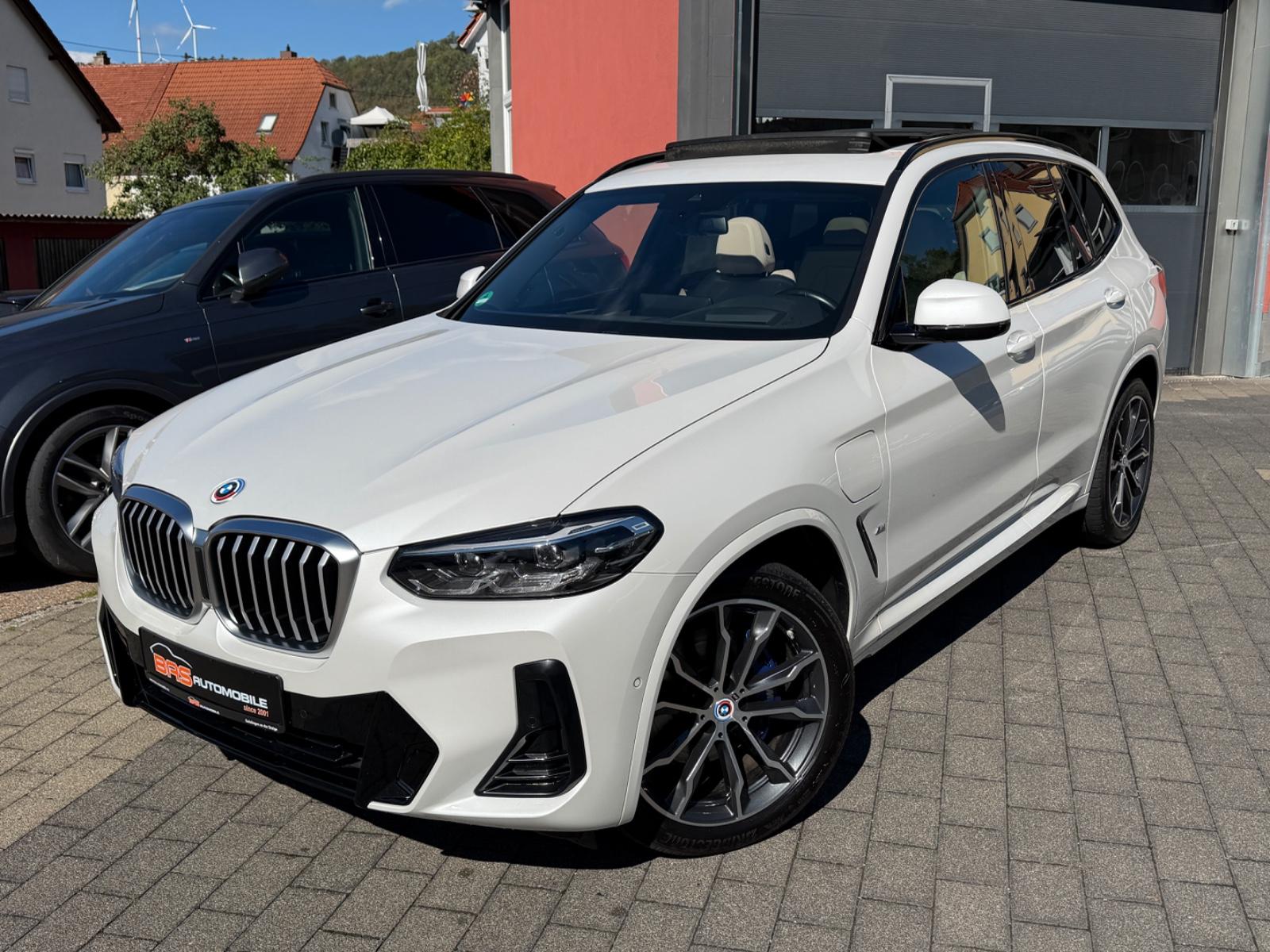 BMW X3 xDrive 30 e M Sport*PANO*HUD*LED*KAM*ASSIST