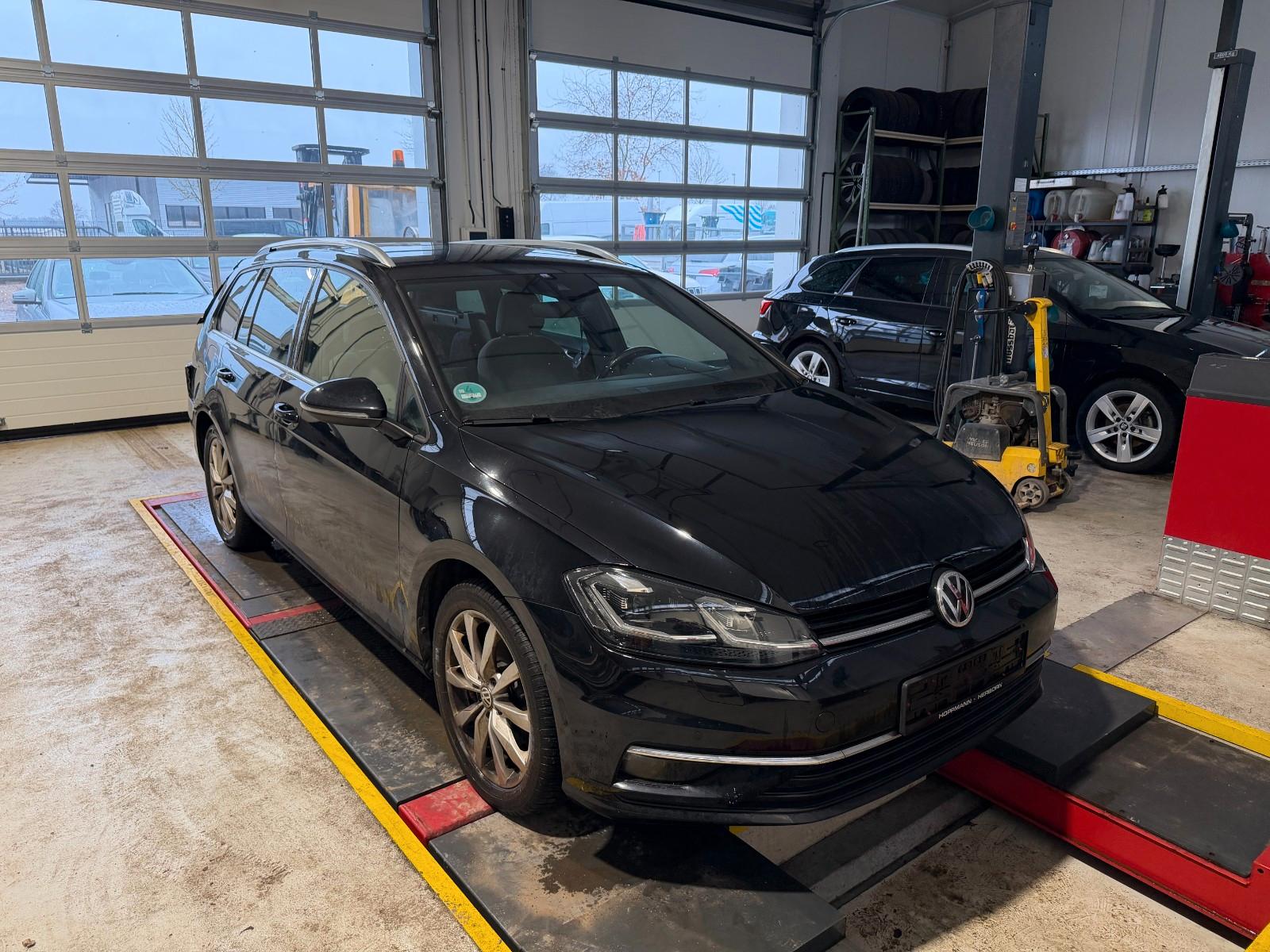 Volkswagen Golf VII Variant Highline