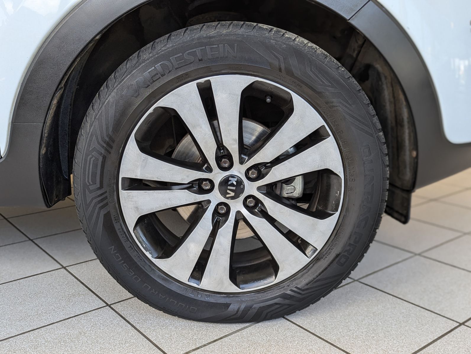 KIA Sportage 2.0CRDi 4WD FIFA Leder Kamera AHK 18" - Image 10