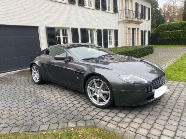 Aston Martin V8 Vantage 4.7l - sports exhaust