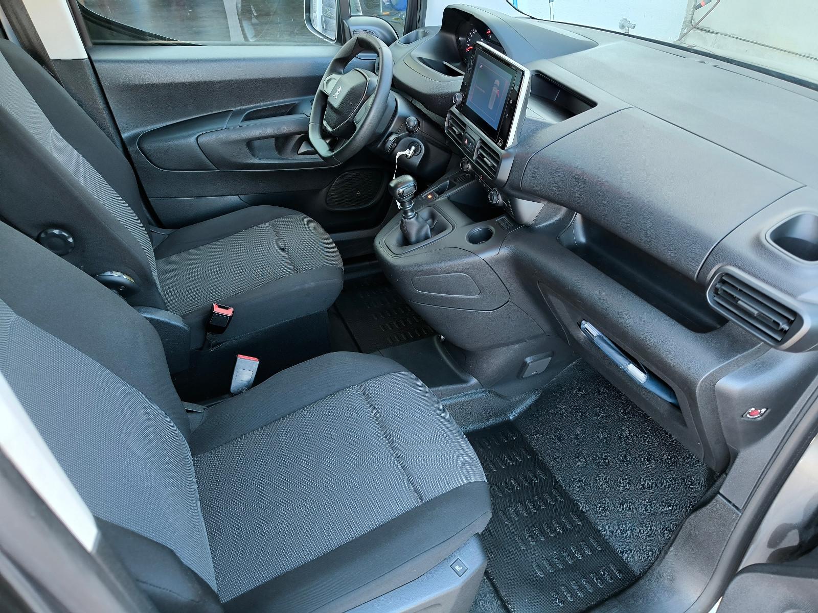 Peugeot Partner Premium L2 1.5 HDI*Navi*SHZG*PDC*Tempo