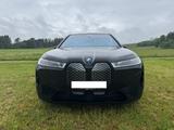 BMW iX xDrive50 - AHK, Sportpaket, Harman Kardon