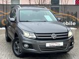Volkswagen Tiguan Sport Style 4M AHK*KAM*NAVI*PANO*BIXENON - Volkswagen Tiguan aus 2012 mit Diesel-Antrieb