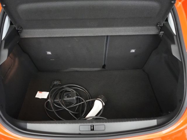 Corsa-e F EDITION 50kWh AT+SITZHEIZUNG+KEYLESS+K