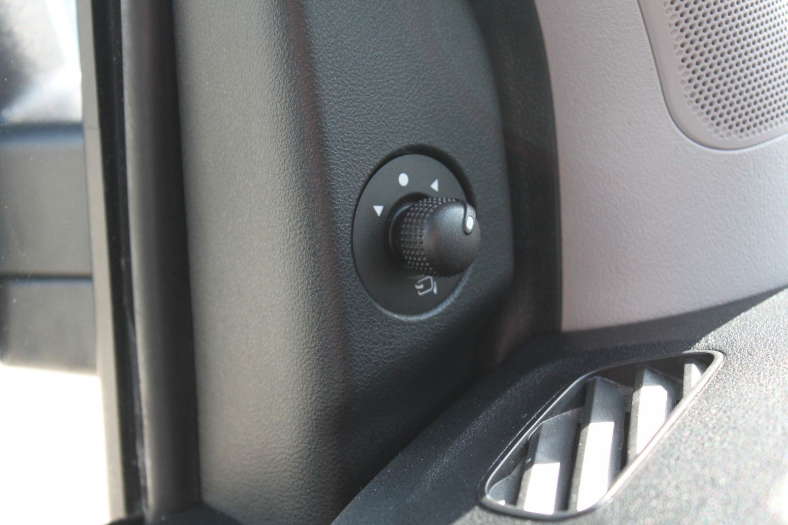 Fahrzeugabbildung Fiat Doblò SX Kombi LKW Zulassung