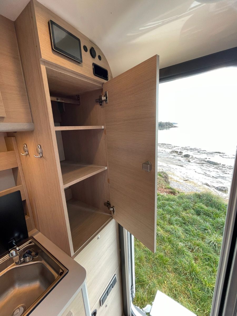 Fahrzeugabbildung Andere OVERLANDER 240