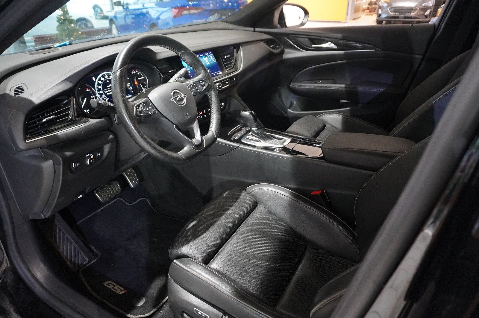 Fahrzeugabbildung Opel Insignia B GS GSi 4x4 PERFORMANCE/20"ALU/MASSAGE