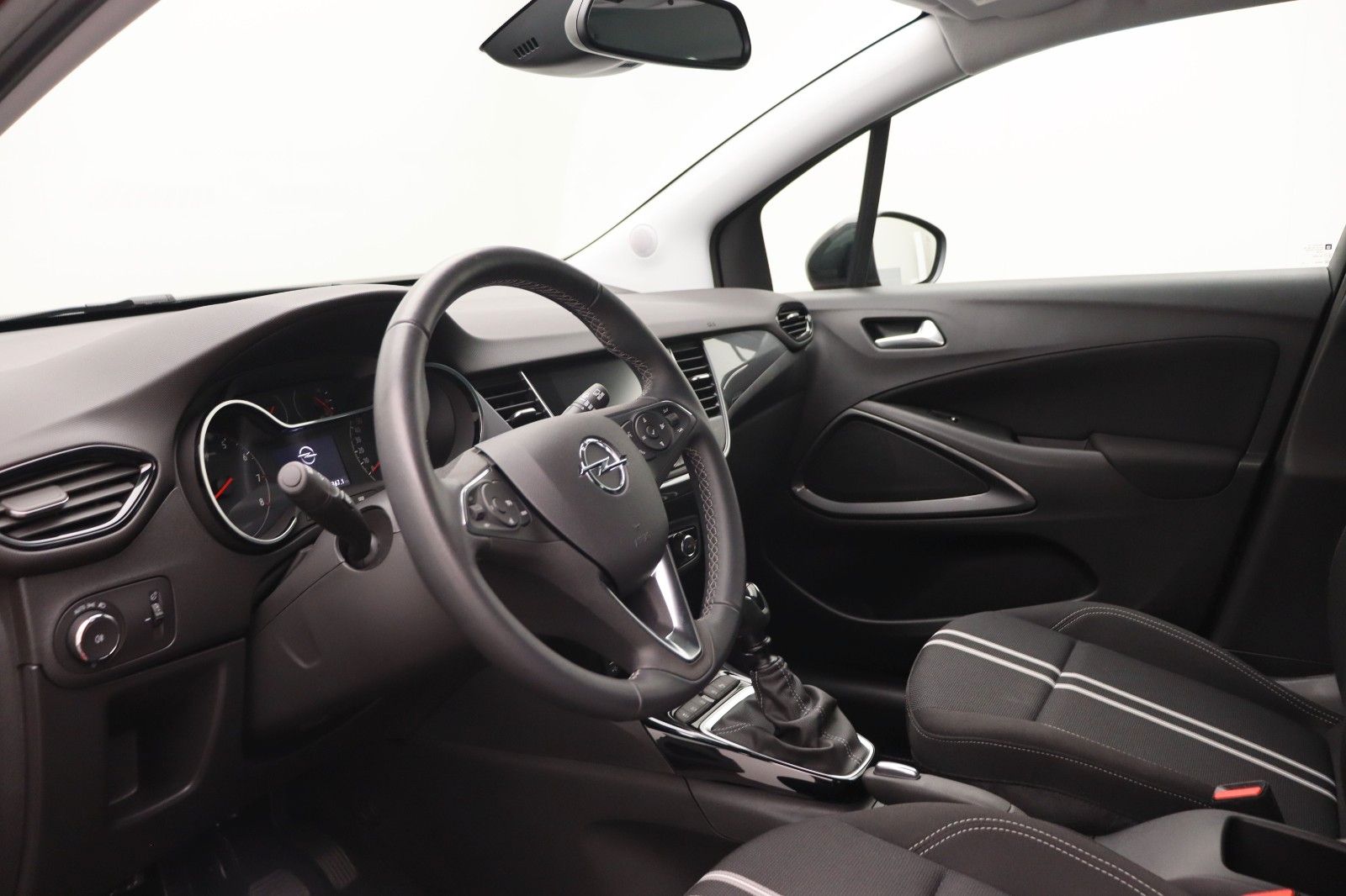 Fahrzeugabbildung Opel Crossland 1.2 Elegance NAVI LED KAMERA