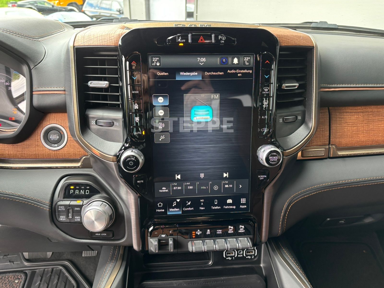 Dodge RAM 1500 5,7 V8 HEMI LONGHORN Luftfed. LPG AHK