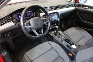 Volkswagen Passat 2.0 TDI Business AID+ACC+KAM+CARPLAY