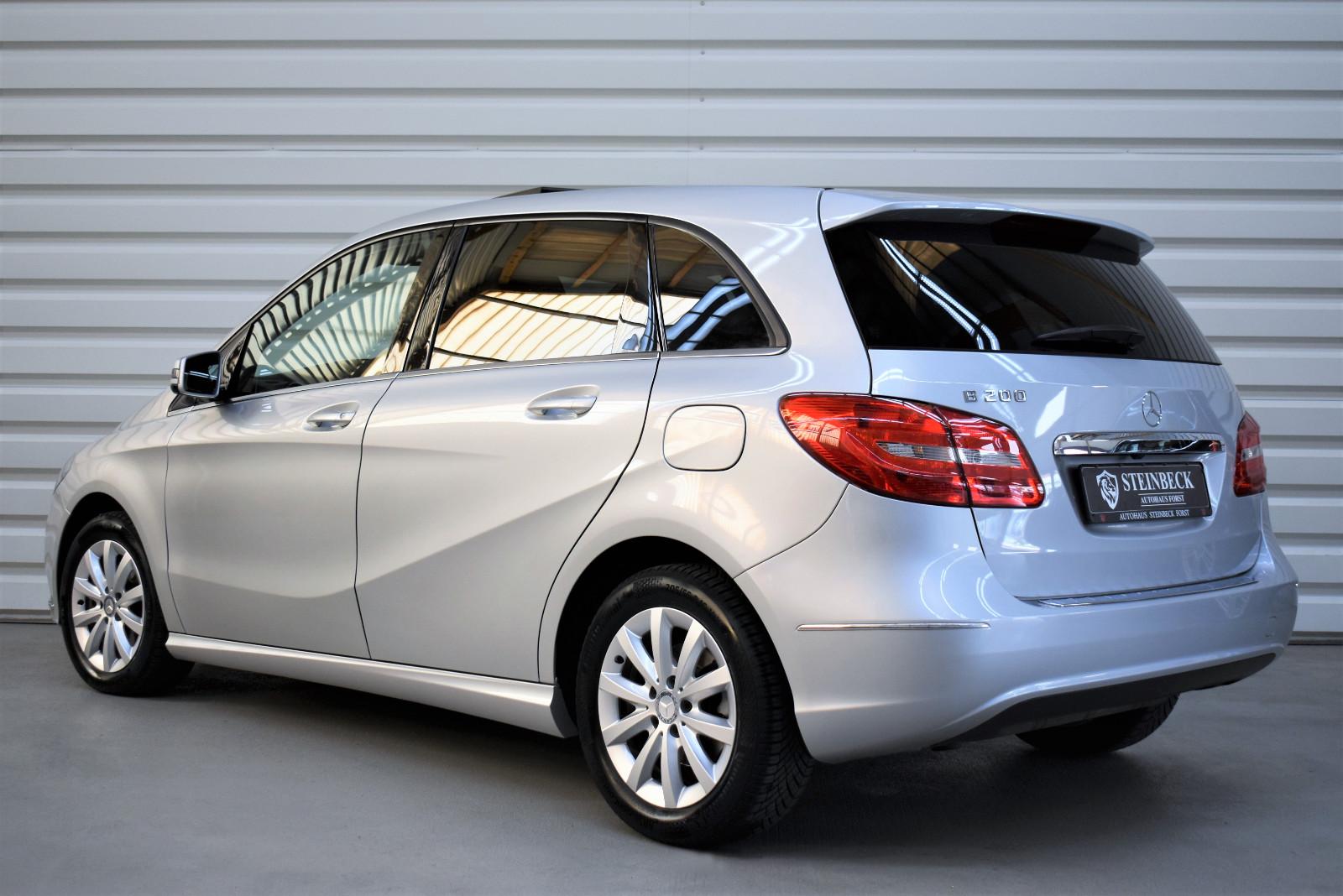Mercedes-Benz B 200 Automatik+Vollleder+SHZ+PanoDach+Tempomat