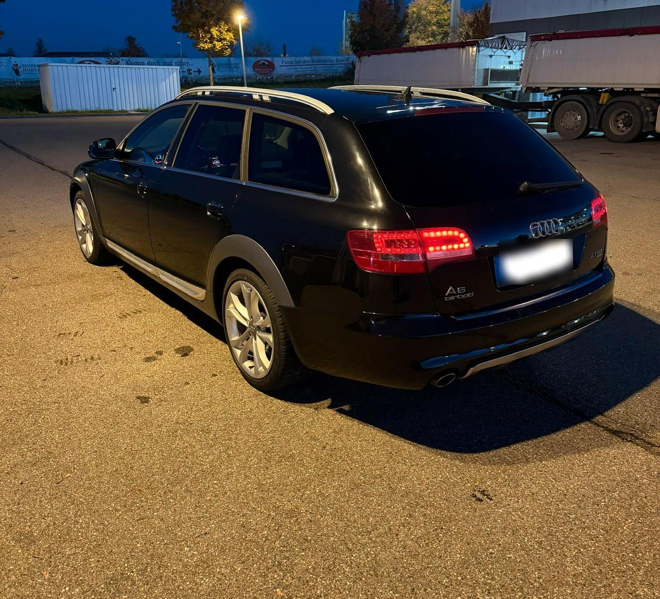 Audi  2010 — engine 190 HP (140kW)