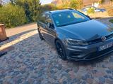 Volkswagen Tuned Golf 7 R Variant 2.0 TSI DSG 4MOTION  - Volkswagen Golf: 7 Variant