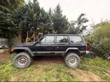 Jeep Cherokee Oldtimer - Jeep Cherokee in Bonn