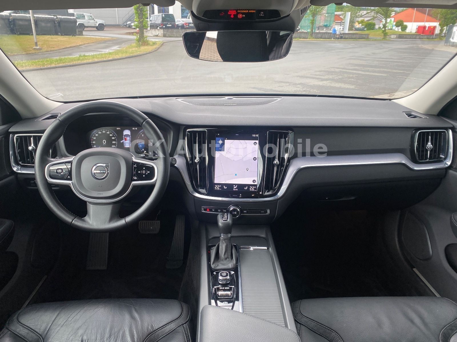 Fahrzeugabbildung Volvo V60 D4 CrossCountry Pro AWD/Navi/BLIS/Kamera/LED