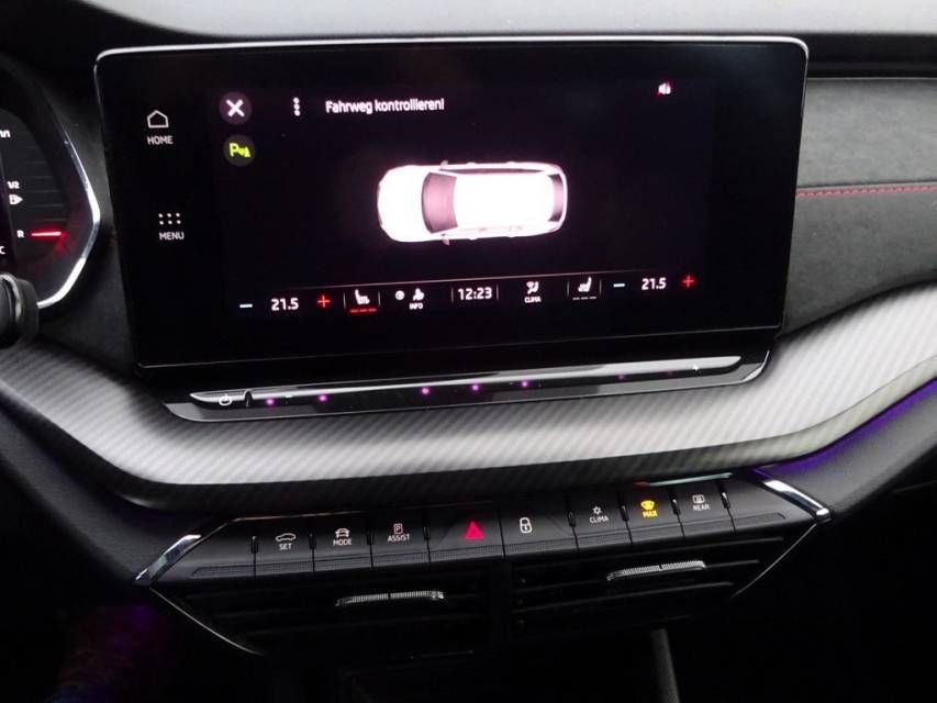 Fahrzeugabbildung SKODA Octavia Combi RS 2,0 TDI DGS Navi AHK