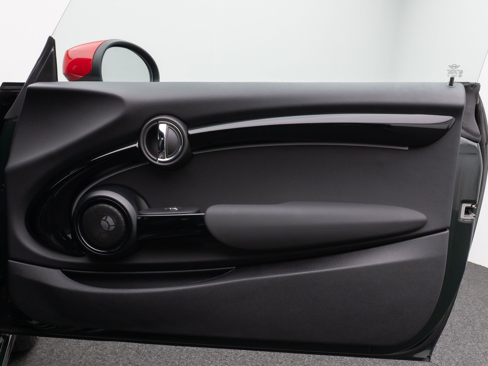 Fahrzeugabbildung MINI John Cooper Works Kamera HUD DAB H/K Komfort 18"