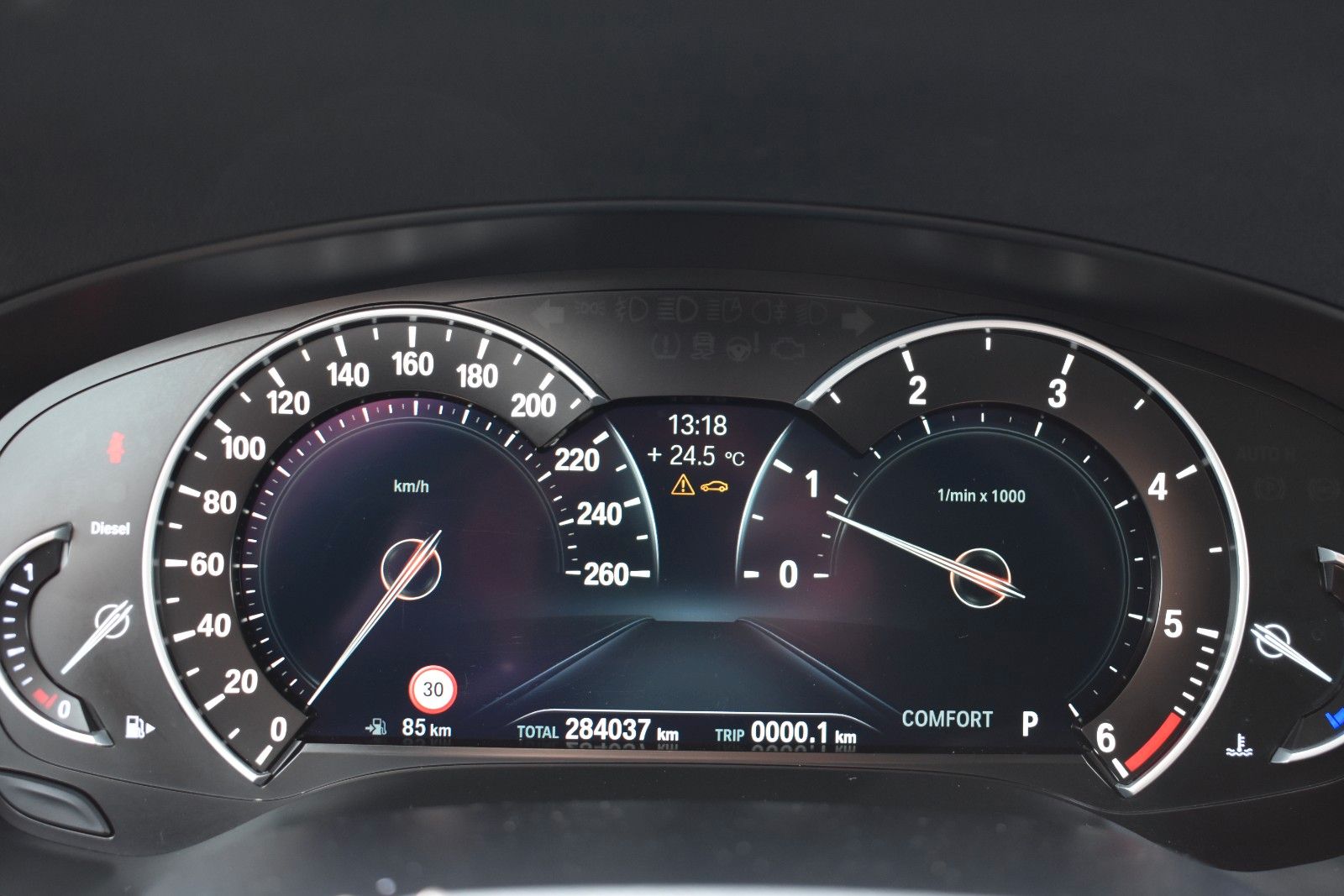 Fahrzeugabbildung BMW BMW 520d Touring Head Up/Anhänger/Driving Assist