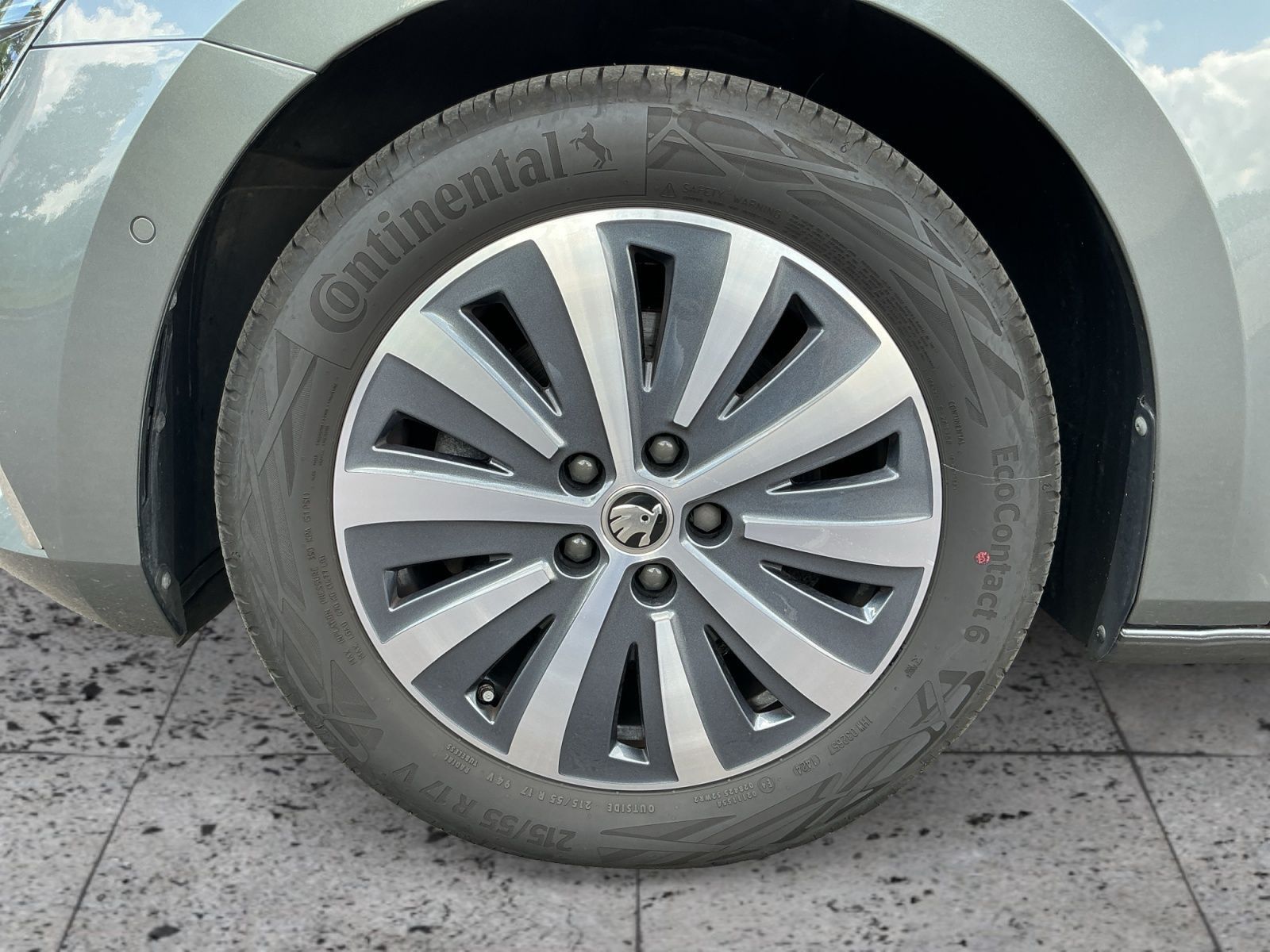 Skoda Superb - Bild 8