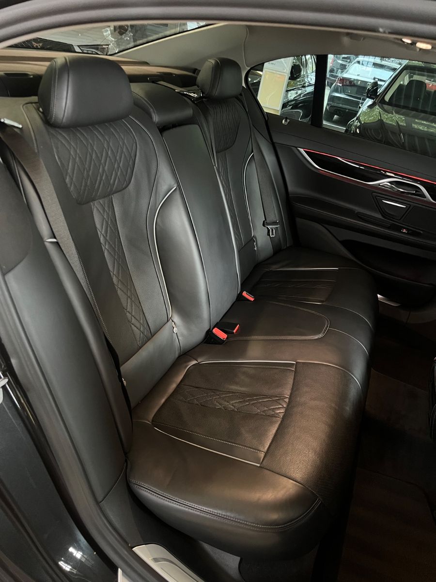 Fahrzeugabbildung BMW 740 d xDrive *MASSAGE* LEDER EXCLUSIVE *