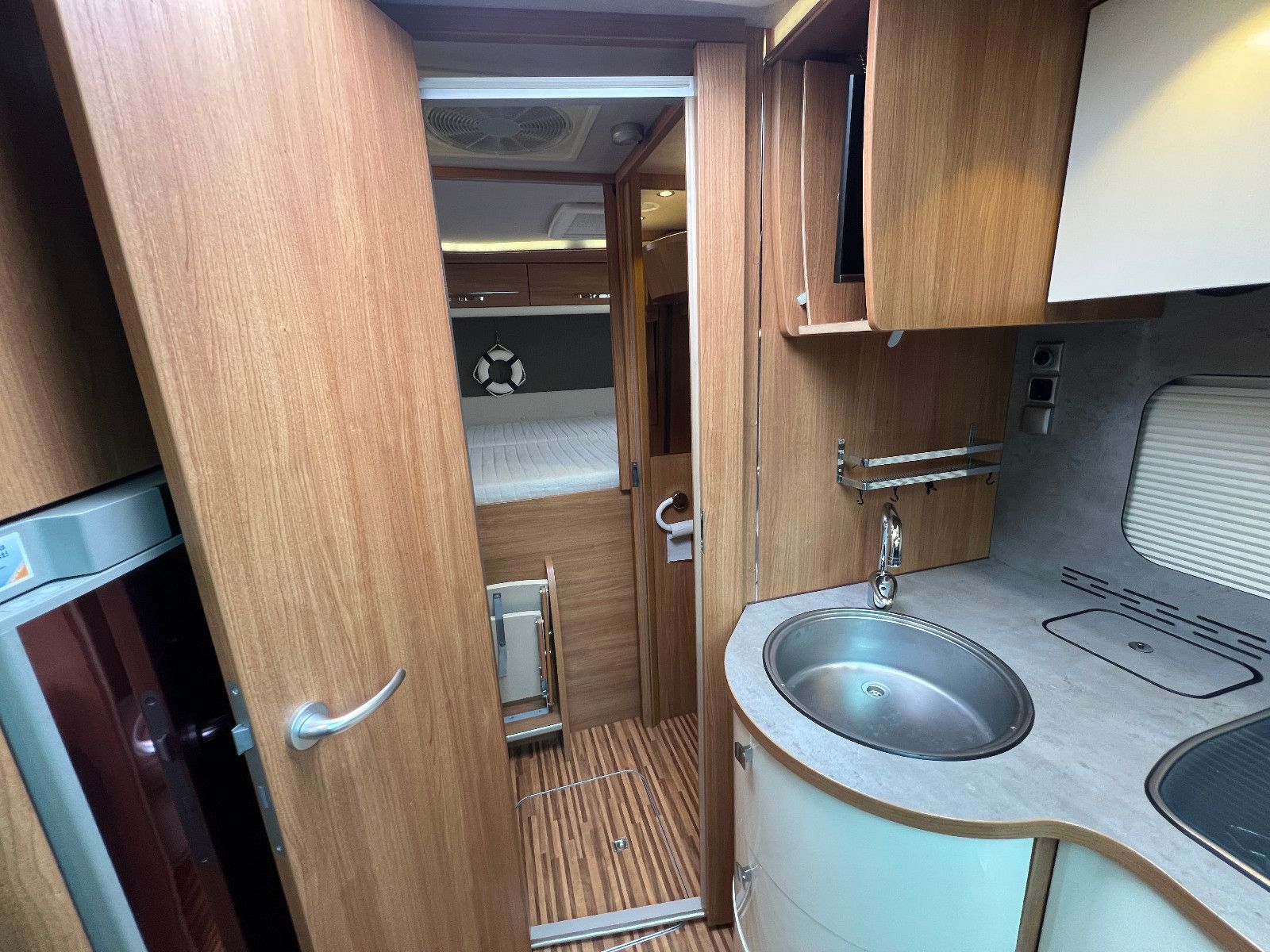 Fahrzeugabbildung Frankia T 6400 BD CompactClass MB Sprinter 316 CDI MAXI