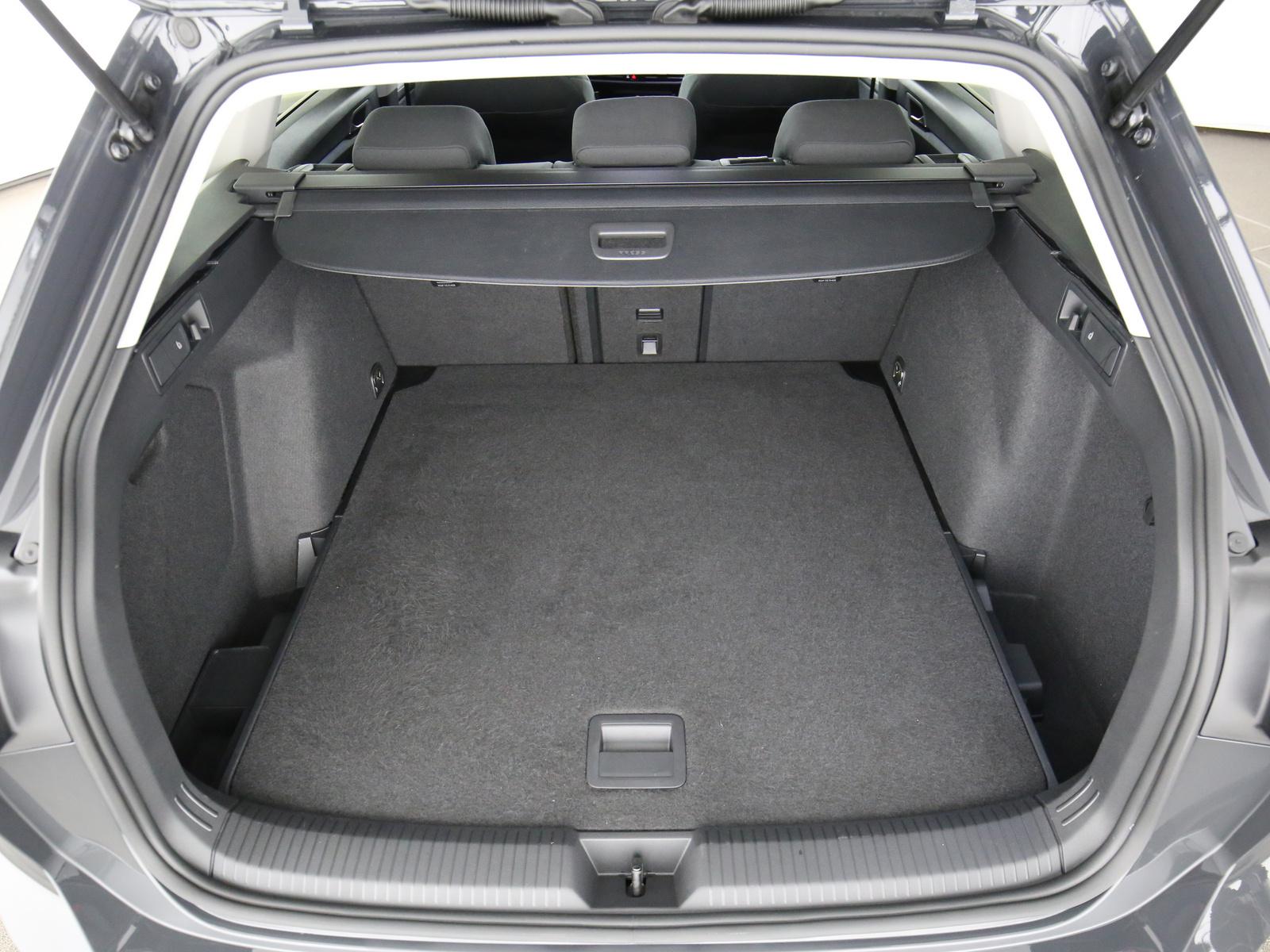 Volkswagen Golf VIII Variant 2.0 TDI Comfortline LED Alufe, миниатюра 24