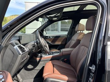 BMW X7 - 12