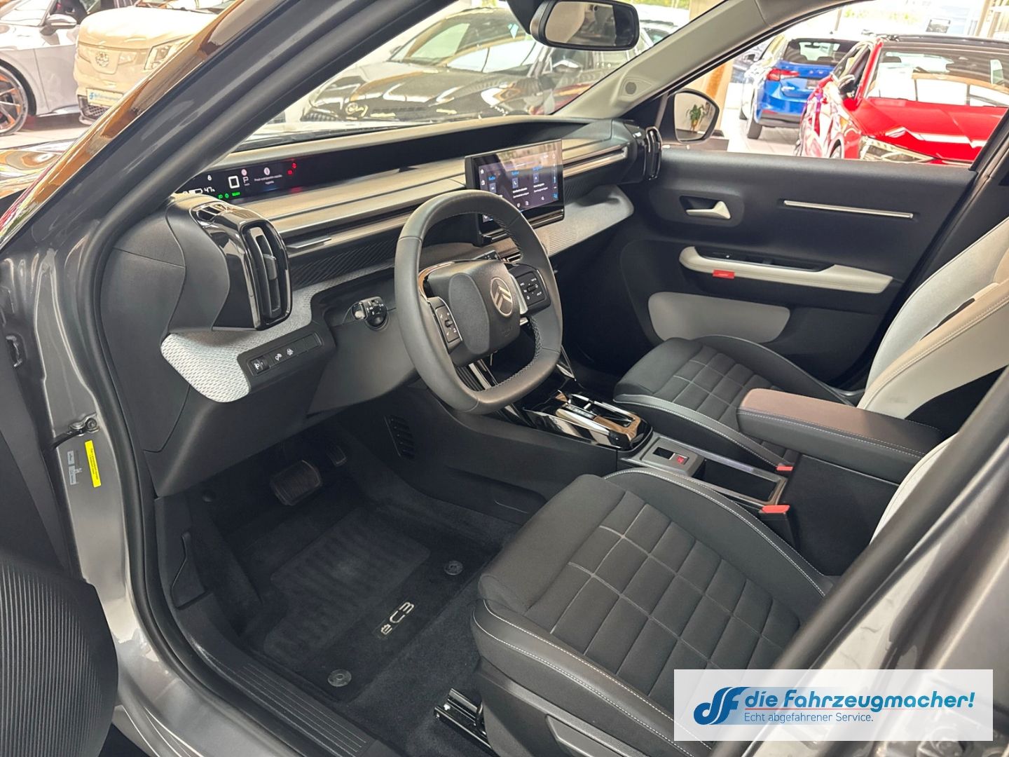 Fahrzeugabbildung Citroën C3 E 113 MAX HUD Navi Soundsystem LED Apple CarP