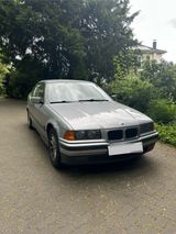 BMW E36 320I Limousine - BMW 320 aus 1996