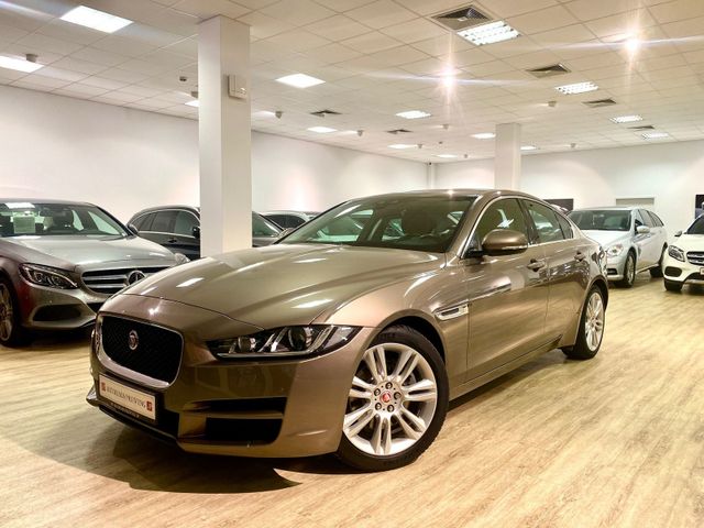 Jaguar XE 20d Prestige/KAMERA/TOTW./PANO/MTL.RATE172,-