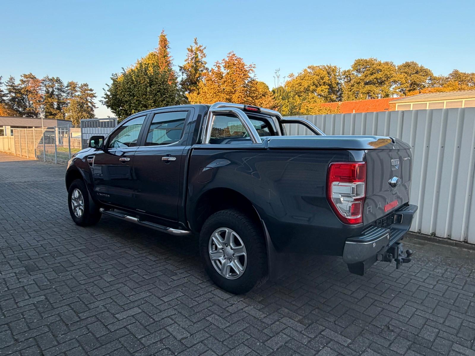Ford Ranger 3.2 TDCi 200 ch Limited Double Cabine 4x4 • Cuir • GPS • Caméra • Attelage 3,35 t