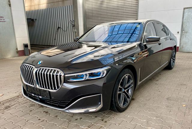 BMW 730Ld xDrive LANG *TV* Stdhz*HeadUp*