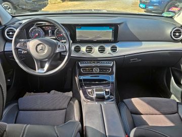 Mercedes E 200 - 10