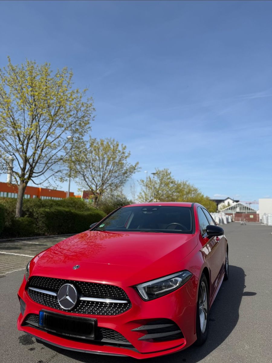 MERCEDES-BENZ Mercedes-Benz A180d AMG Line + 18 Zoll AMG FELGE