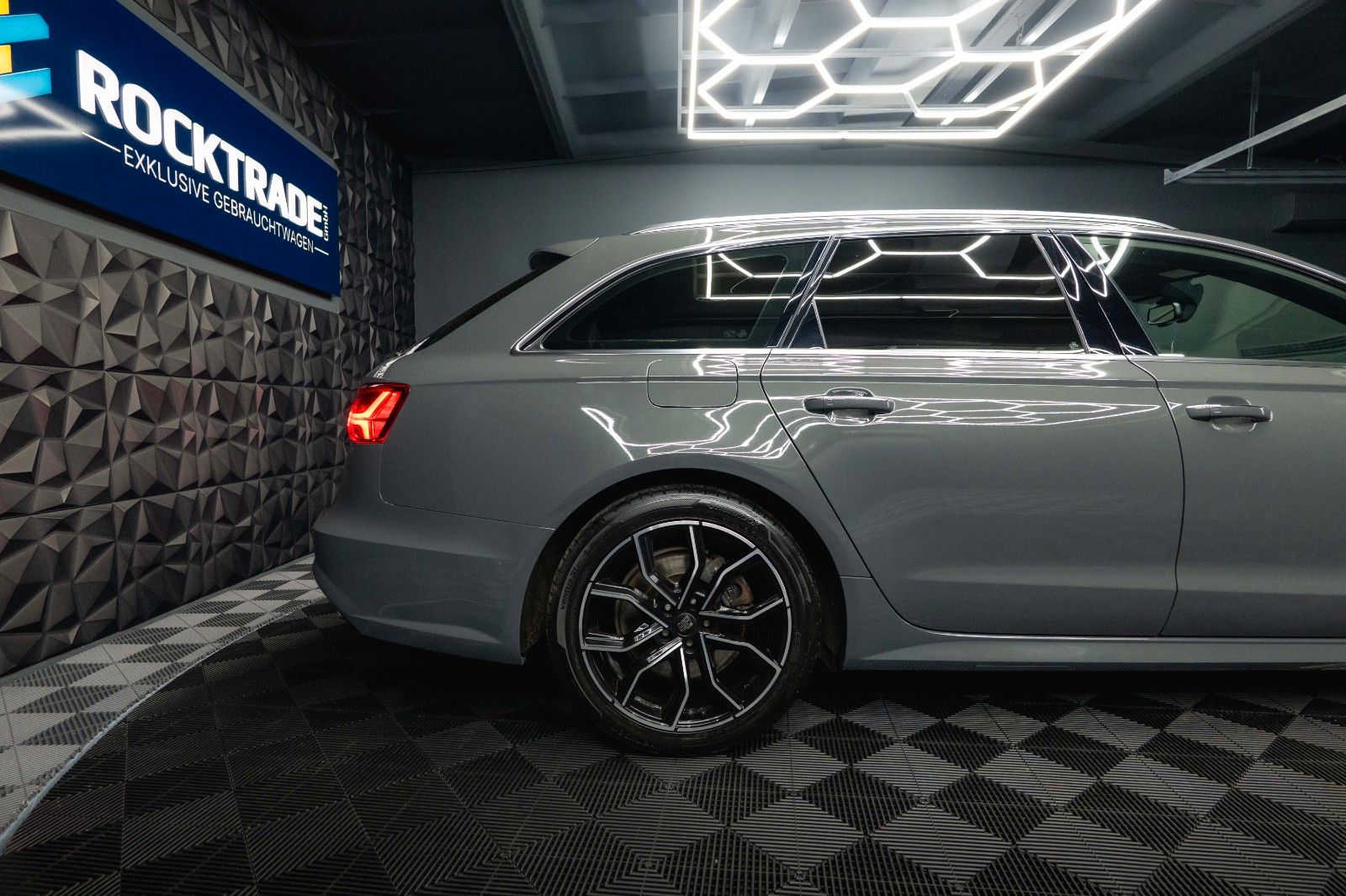 Fahrzeugabbildung Audi A6 Avant 3.0 TDI quattro Competition MTM 380PS