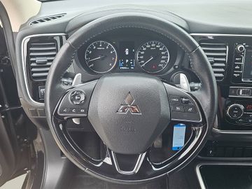 Mitsubishi Outlander - 10
