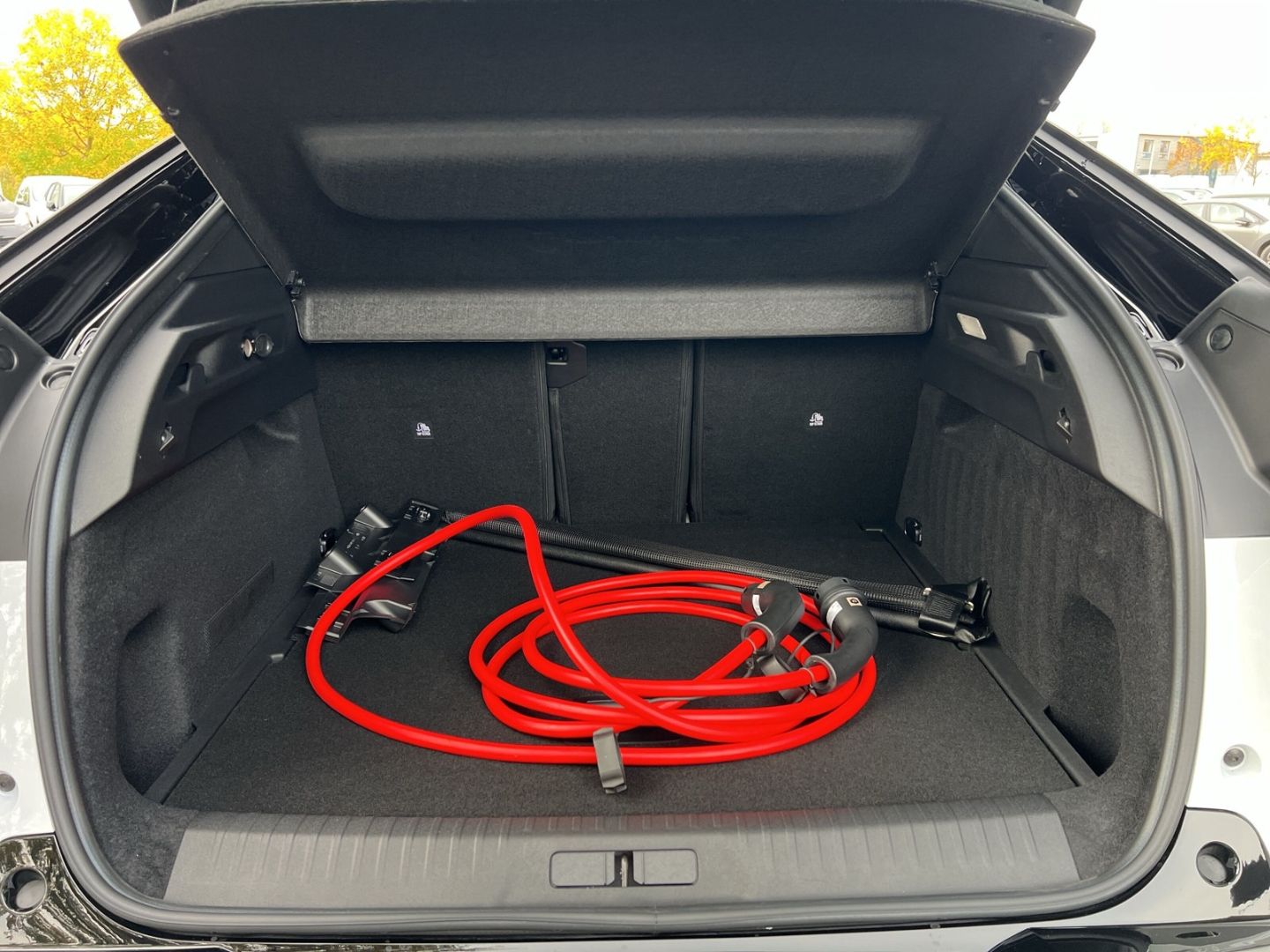 Fahrzeugabbildung Peugeot 3008 Launch Edition Dual-Elektromotor 325 AWD