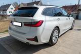 BMW d Aut./Alu 8-fach/LiveCockpit Pro/Sportsitze/Cam - BMW 318 von privat