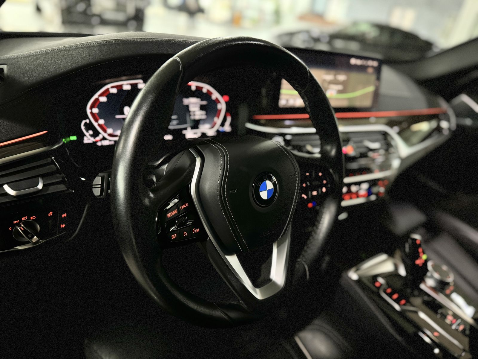 Fahrzeugabbildung BMW 520d LuxuryLine Kamera Laser HUD DAB Komfort