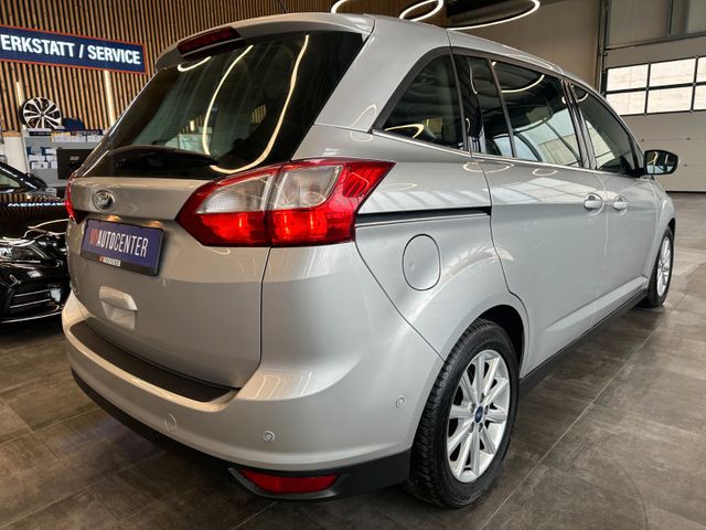 Ford Grand C-MAX Titanium *Pano*Navi*7Sitzer*
