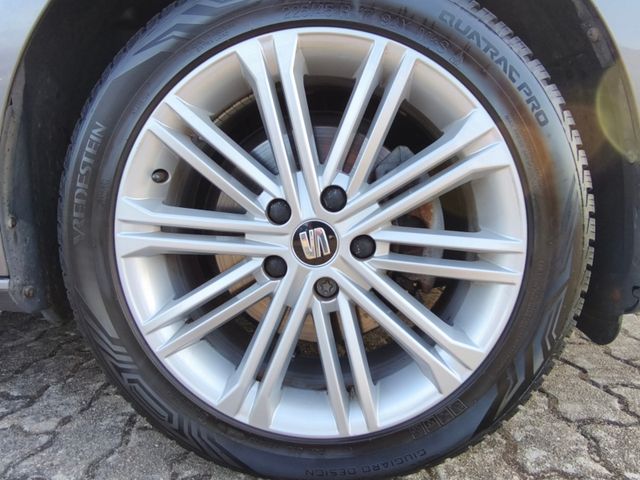 Seat Leon Xcellence*DSG*AHK*Navi*LED*Kamera*SHZ*PDC*