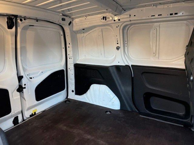 Fahrzeugabbildung Opel Combo E Cargo Edition 1.2l 110PS PDC!