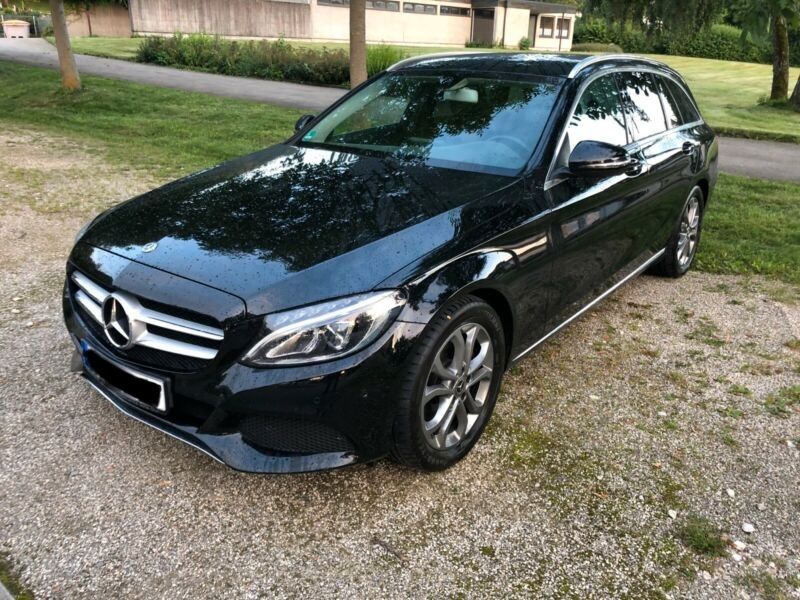 Image of Mercedes-Benz C 200