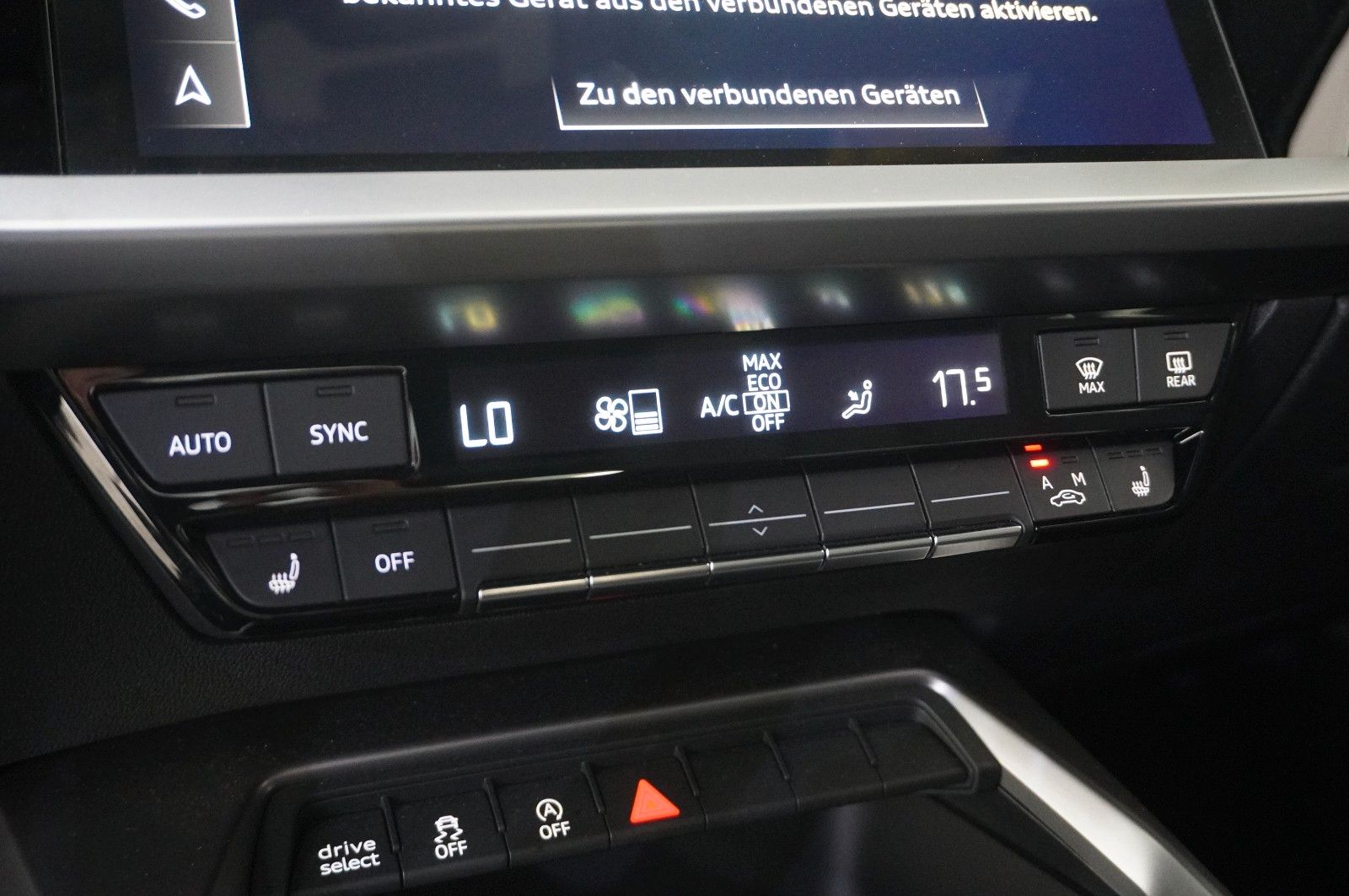 Fahrzeugabbildung Audi A3 Sportback 35 TFSI NAVI/LED/SPORT/SHZ/VIRT/DAB